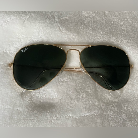 Aviator Raybans - Picture 1 of 3